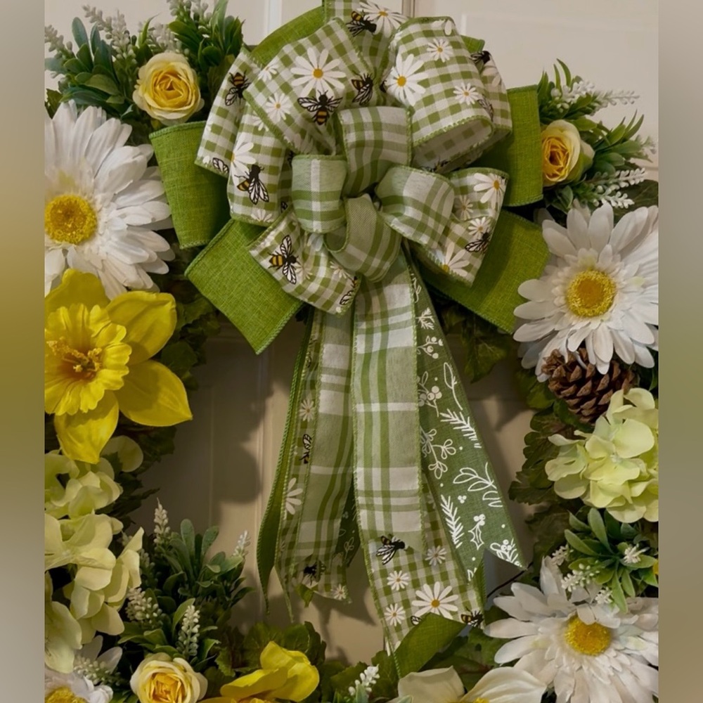 Green and White Floral Wreath